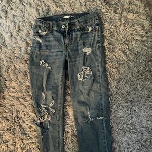 Ripped, denim boyfriend jeans, mid-rise
